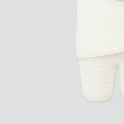 Baby Basics Furry Cozy Snug Carrynest 17285